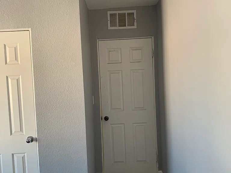 1803 Linden Ave — Photo 11
