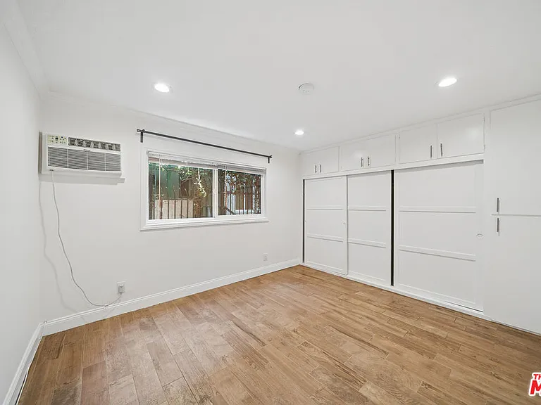 7209 Willoughby Ave #5 — Photo 8