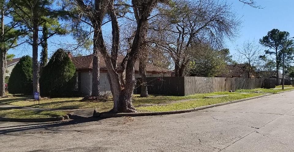 1st image of 13335 Benford Dr