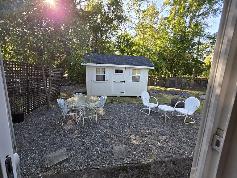 Hatch Rd — Photo 12