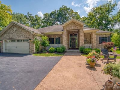 15N022 Brier Hill Rd, Hampshire, IL, 60140