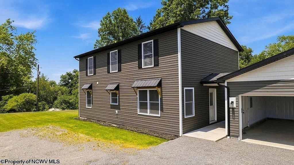 5 bed, 2.5 bath, $2,500 — Photo 4