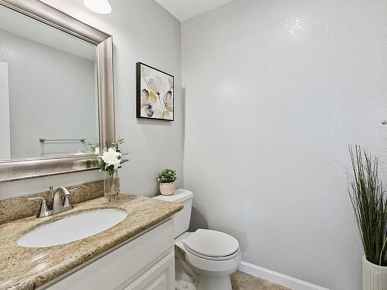 4880 Creekwood Dr — Photo 31