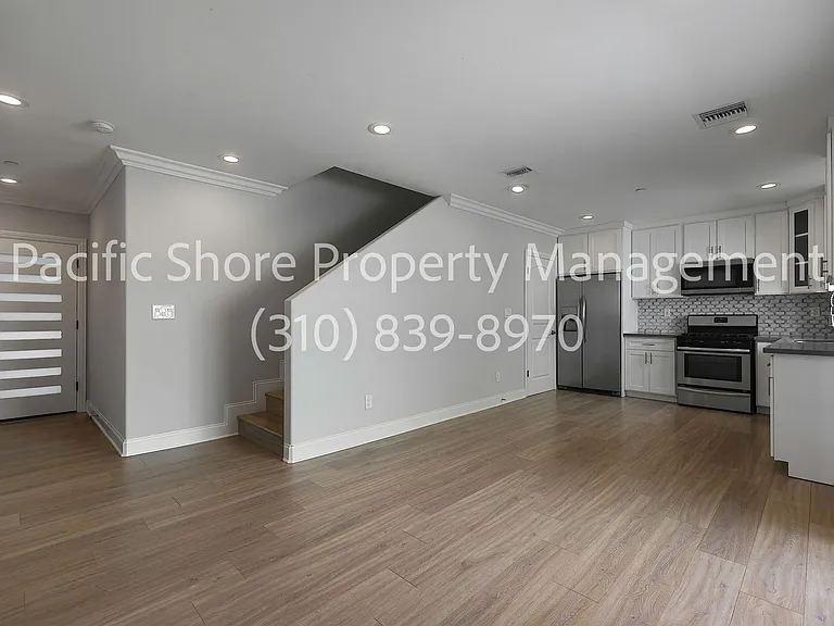 7205 S. La Cienega Apartments — Photo 28