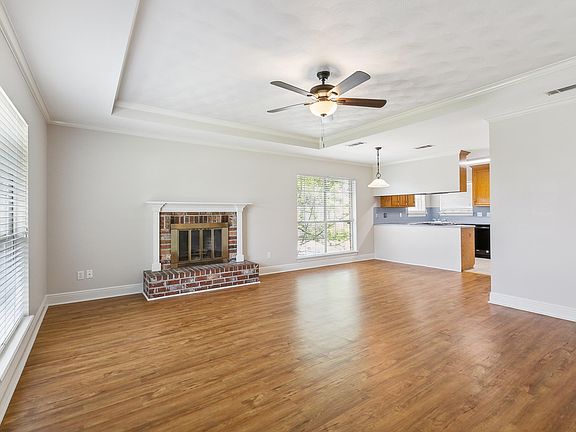 3rd image of 17226 N Lake Dr