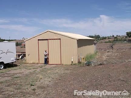 Workshop on concrete slab