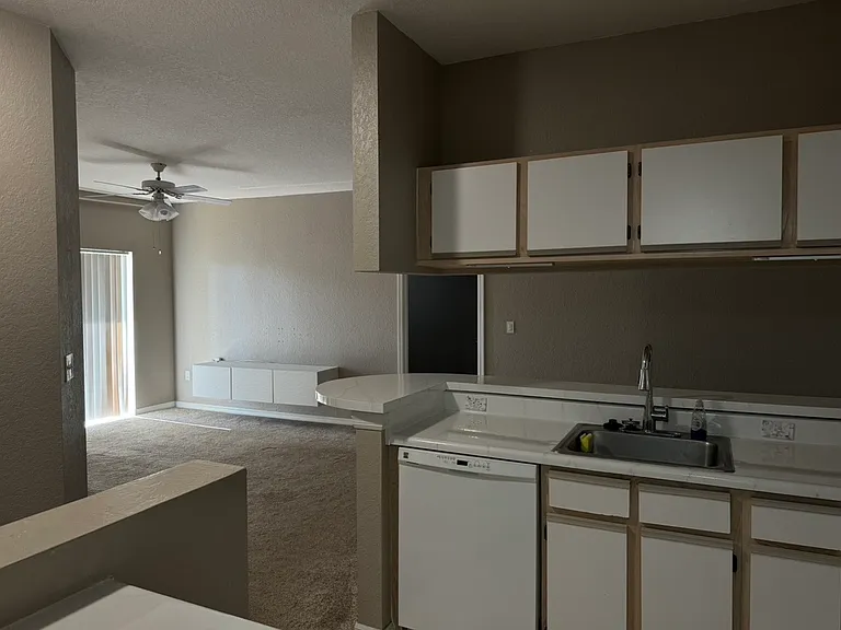 6490 Aragon Way #204 — Photo 4