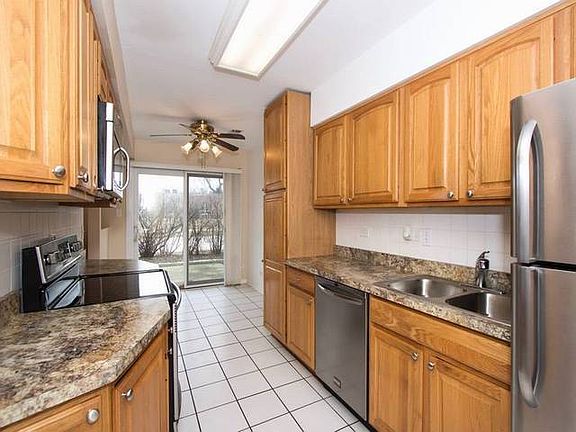 2nd image of 12629 London Ln