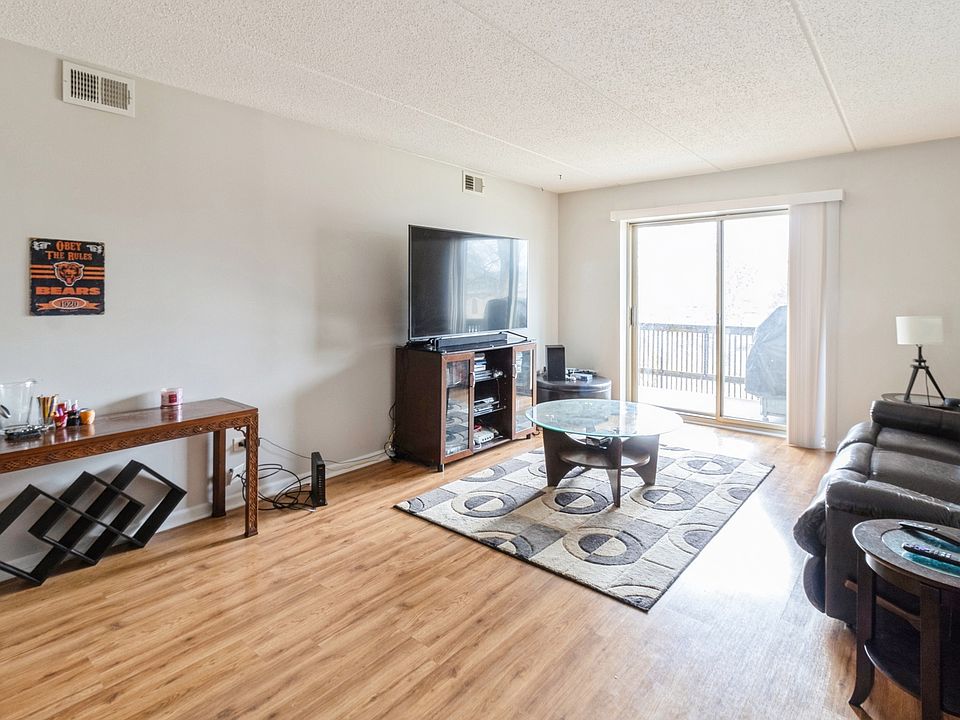 8025 Woodglen Ln APT 310, Downers Grove, IL 60516 | Zillow