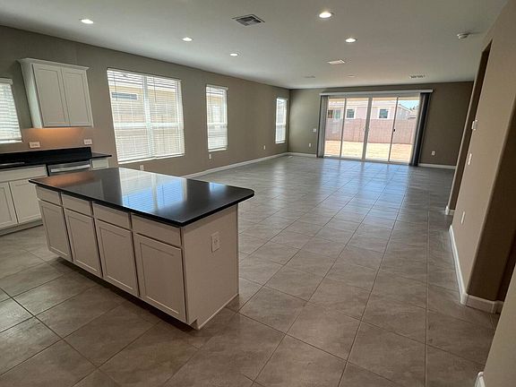 5th image of 44493 W Palo Ceniza Way