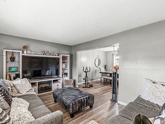 4th image of 1130 Pine Mountain Way