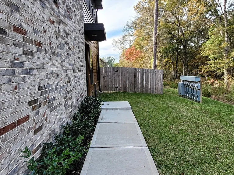 2509 Appian Way #B — Photo 3