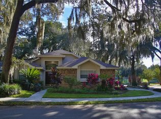 961 Piedmont Oaks Dr, Apopka, FL 32703