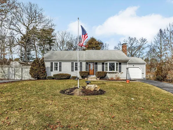 2 Capt Chase Road, South Yarmouth, MA 02664