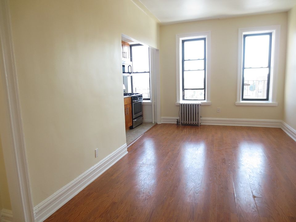 2nd image of 4706 46th St APT F7