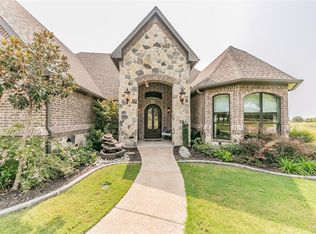 139 Cowan Xing, Alvord, TX 76225