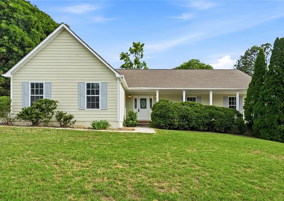 115 Knight Way