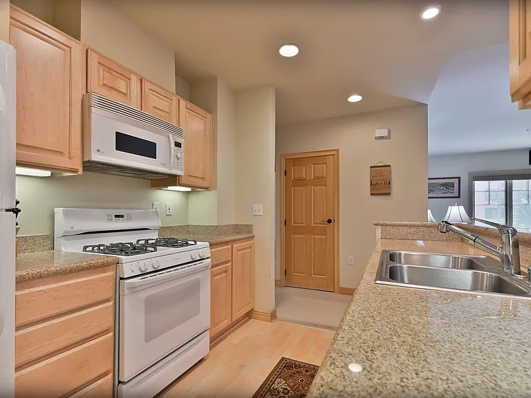 1200 Kirkwood Meadows Dr #R-105 — Photo 12