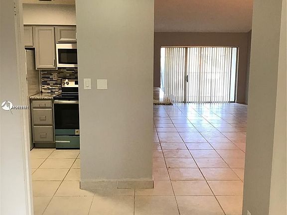 3rd image of 9157 SW 141st Pl #9157