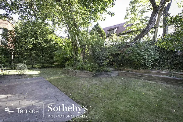Rented by Terrace Sotheby's International Realty | media 34