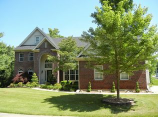 101 Avalon Valley Ln, Fenton, MO 63026