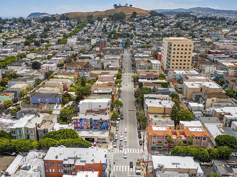 1329 S Van Ness Ave — Photo 41