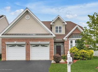 33 Jumping Brook Dr, Lakewood, NJ