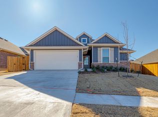 3125 Grapevine St, Edmond, OK 73034