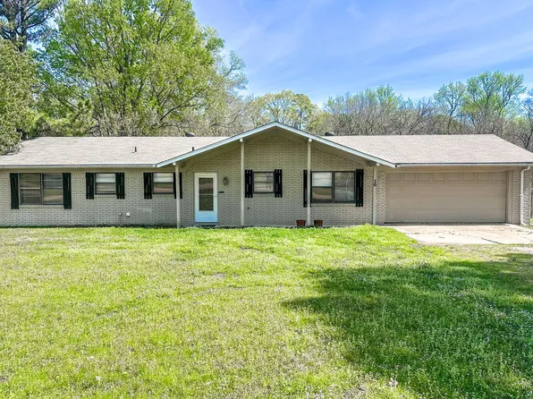 10 Morning Dr, Texarkana, AR 71854