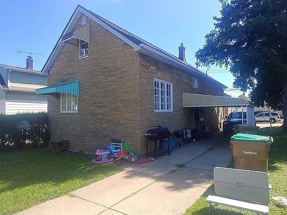 3rd image of 110 Hedwig St