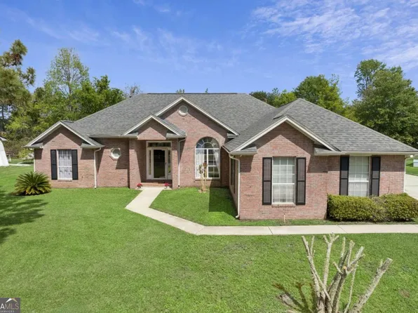 136 Lake Jordan Blvd, Kingsland, GA 31548