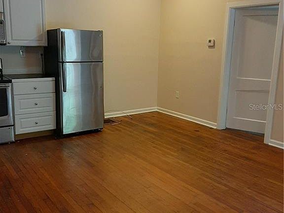 5th image of 321 Ohio Pl APT A