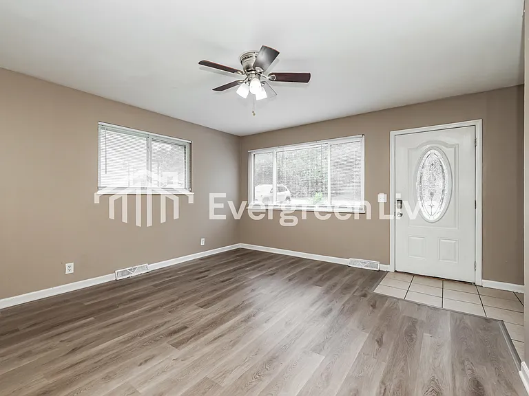 4634 Woodland Hills Blvd — Photo 6