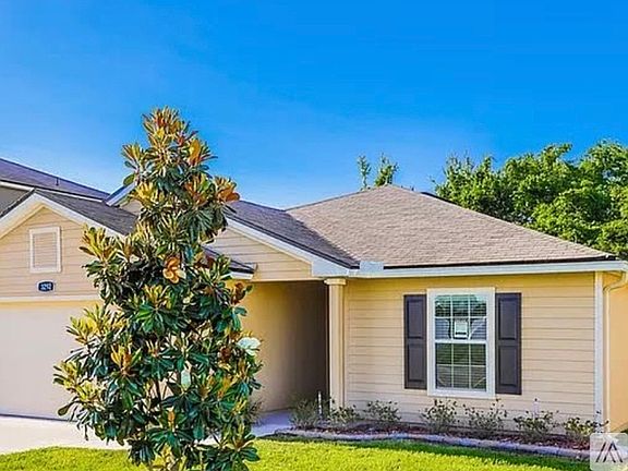 3rd image of 3992 Canyon Falls Dr