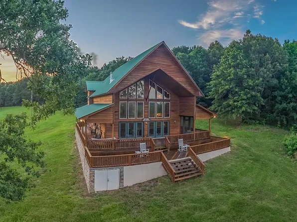 252 County Road 2110, Atlanta, TX 75551