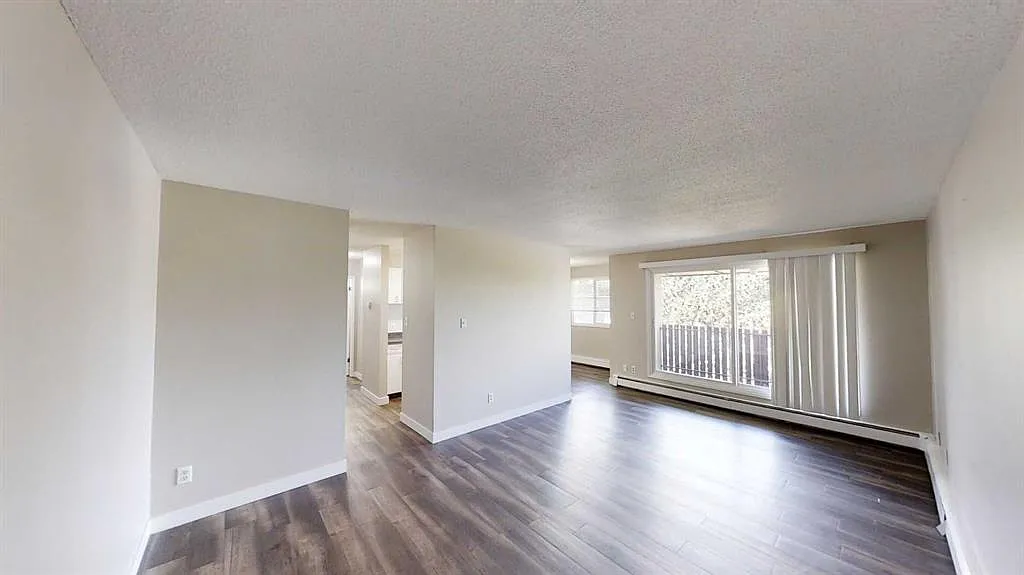 1 bed, 1.0 bath, 645 sqft, $1,329 — Photo 4
