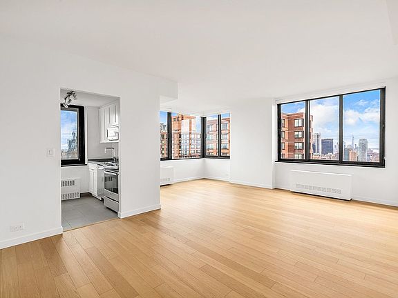 3rd image of 124 W 60th St APT 17D