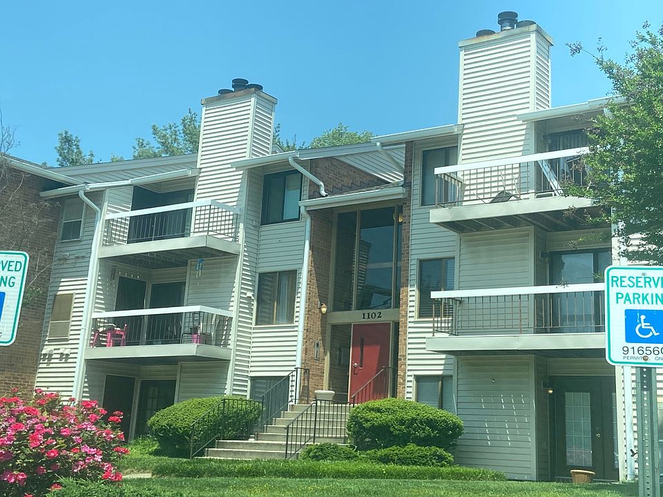 1st image of 1102 Castle Harbour Way