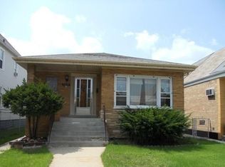 5634 S Tripp Ave, Chicago, IL 60629