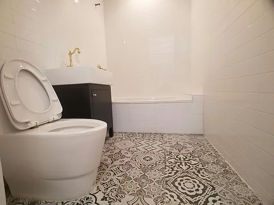 Rented by Evergreen Apartments BK | media 19