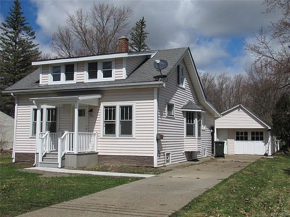 3rd image of 429 Roger Ave