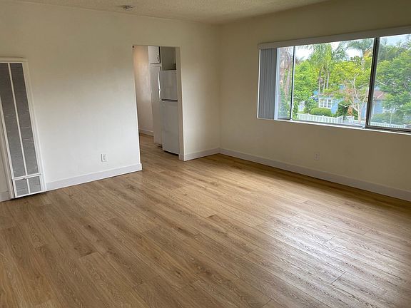 3rd image of 1170 Oliver Ave APT 4