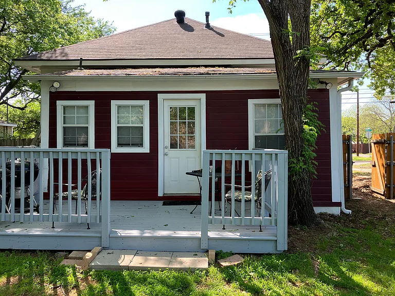1614 Bolivar St — Photo 17