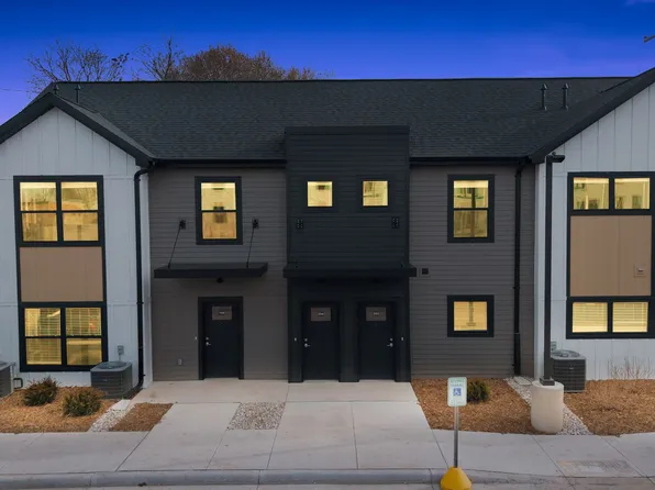 The Corridor, 650 N Main St #90fa891f9, Oshkosh, WI 54901