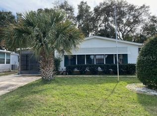 520 Rainbow Blvd, Lady Lake, FL 32159