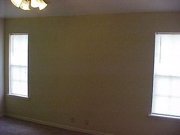 5th image of 1308 Parliament St