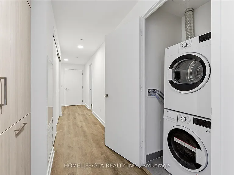 65 Mutual St #309 — Photo 33