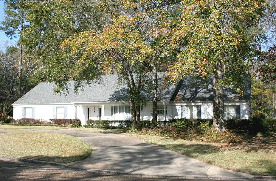 1st image of 1000 Creek Bend Dr