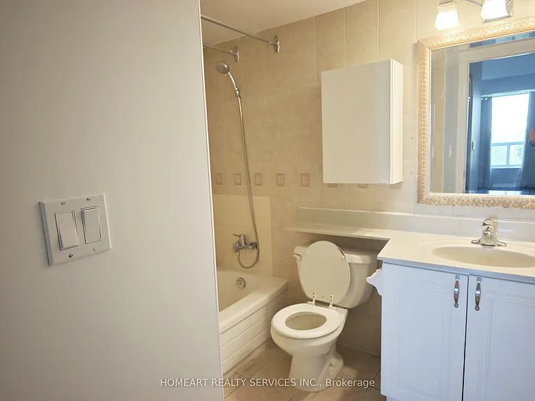 28 Pemberton Ave #1007 — Photo 10