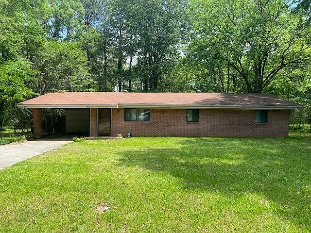1st image of 1413 Pine Dr